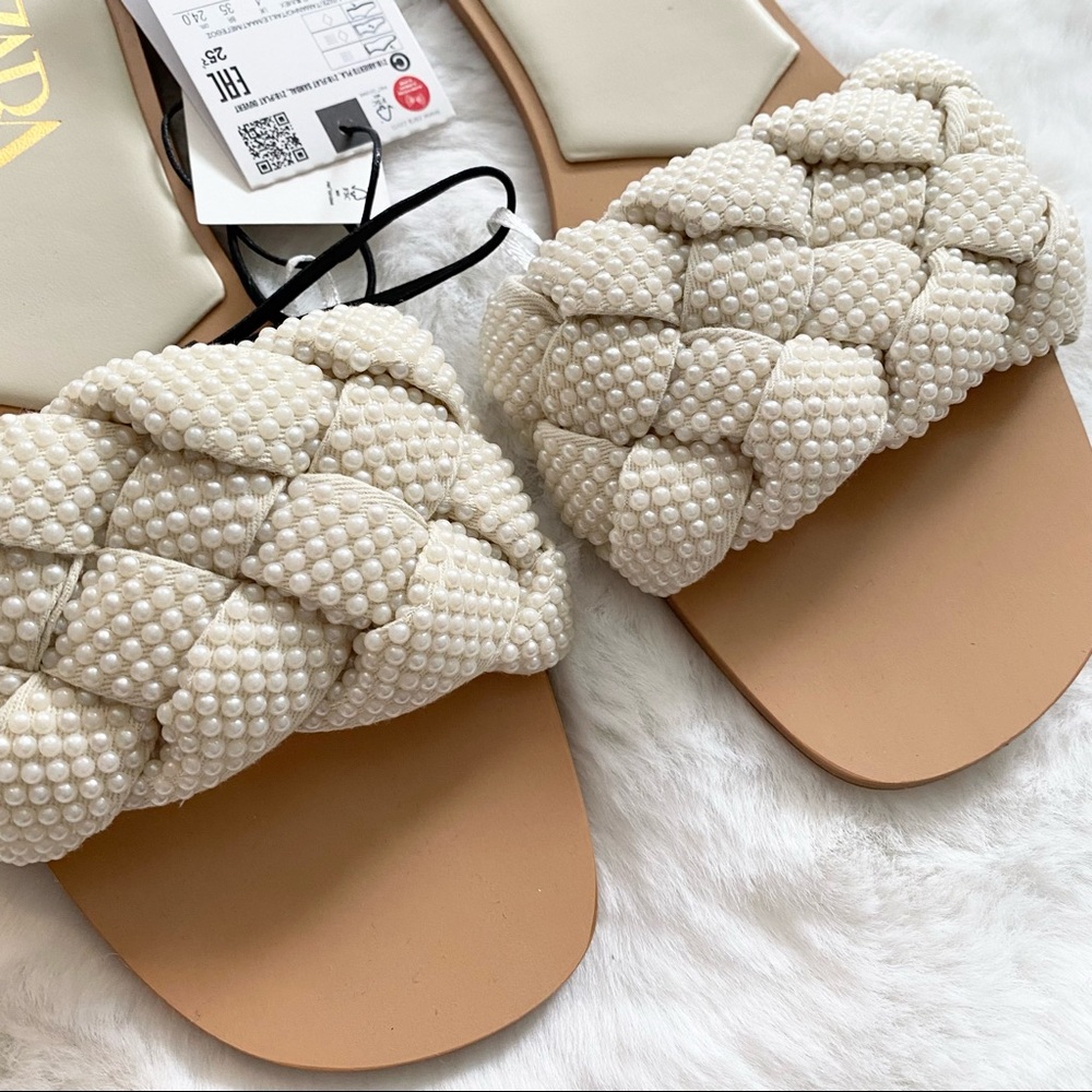 Zara Flats - Picture 2 of 5